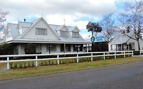 Settlers Motel